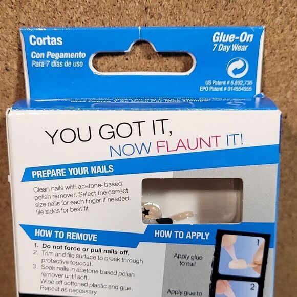 Fashion Diva Short Length Glue-On Nails - NIP - Picture 4 of 5